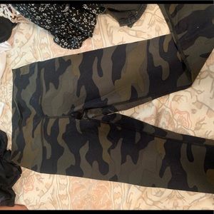 Victoria Sport leggings